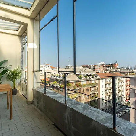 Dreaming With Parking L15 Milano