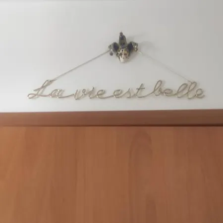 Appartement Elemi House *