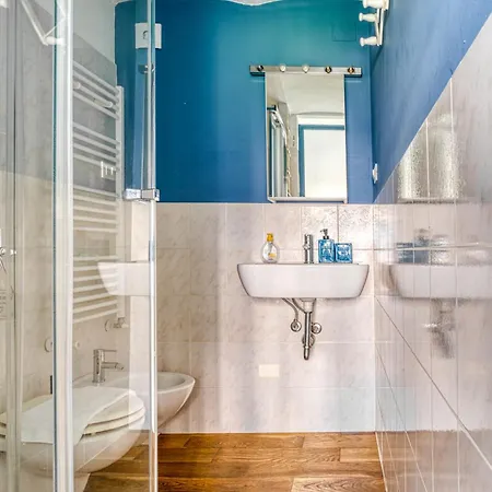 Casa Torricelli - Modern On 3 Levels With Outdoor Dining Area Milán