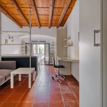 Hostmate - - Savona - Solari Milaan