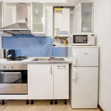 Hostmate - - Savona - Solari * Milan