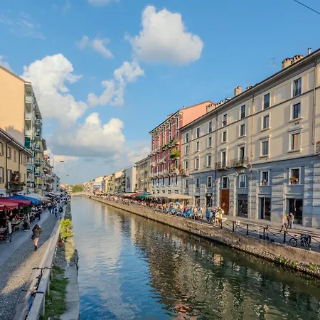 Naviglio - Eleganza E Relax A 2 Min Dalla M4 E Dai Navigli Апартаменты *