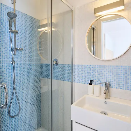 The Nook Isola Milan