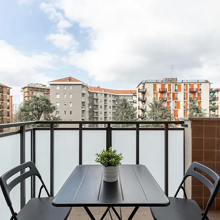 Appartement Lovely 15m From Duomo M1 Milan