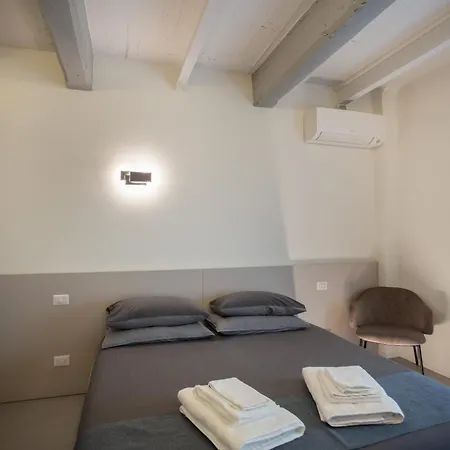 Luxury House In Pietrasanta 130 Mq Appartamento Milano