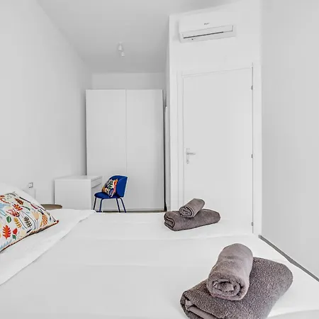 Flu10 -crescenzago- Bright - Wi-fi - ミラノ