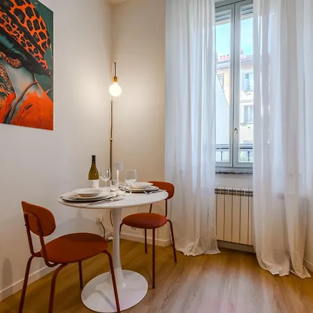 Апартаменты Naviglio - Eleganza E Relax A 2 Min Dalla M4 E Dai Navigli Милан