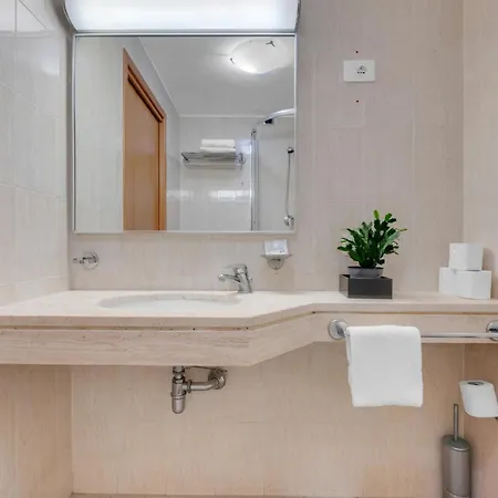 Mi Casa Fraschini アパートホテル