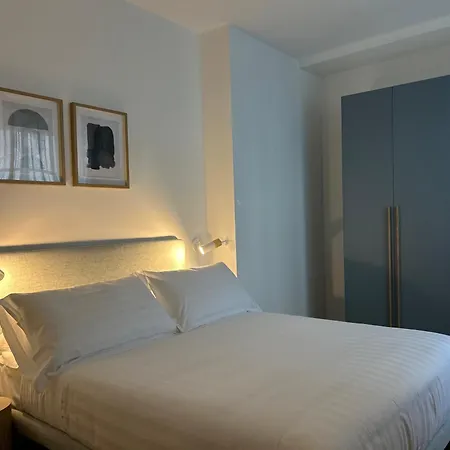 Fifty Eight Repubblica Three Bedrooms Daire *