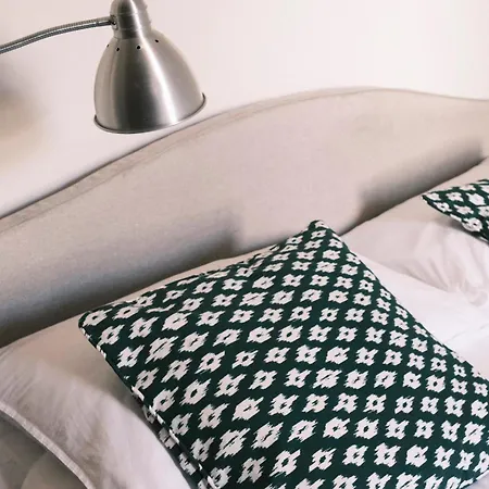 Comecasa 3 Bedrooms Апартаменты *