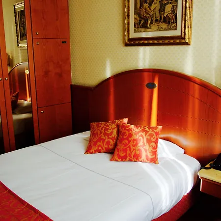 Hotell Mokinba Montebianco Milano