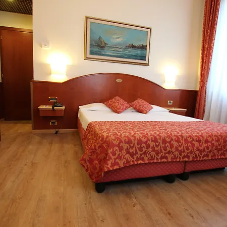 Hotell Mokinba Montebianco Milano