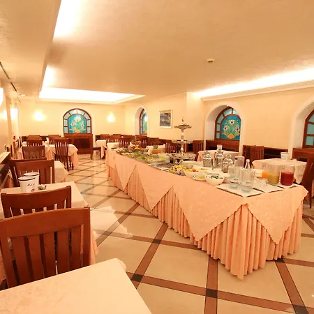 Hotell Mokinba Montebianco 4*