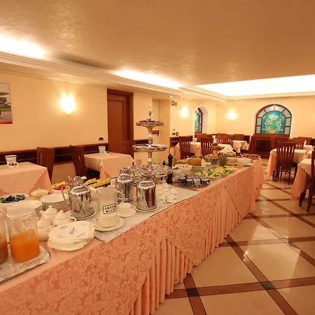 Hotell Mokinba Montebianco