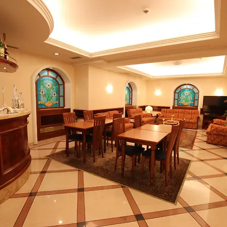 Hotell Mokinba Montebianco Milano