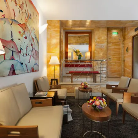 Ariston Hotel