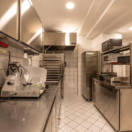 Ariston 4* Milan