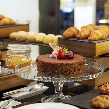 メリア ホテル 5*