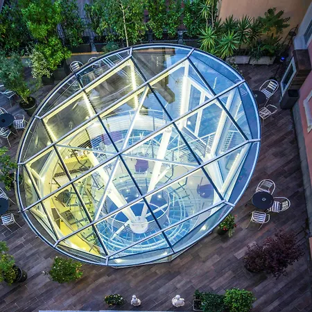 米兰中心宜必思尚品酒店 3*