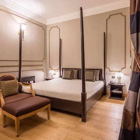 Hotel Grand Visconti Palace