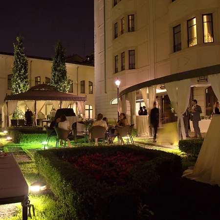 Hotel Grand Visconti Palace Milán