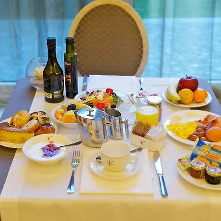 מלון Grand Visconti Palace