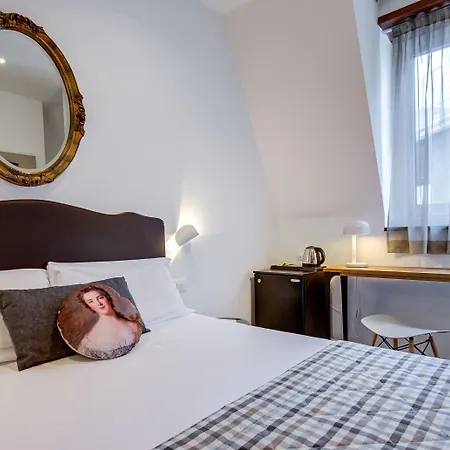 伯尔尼纳酒店 3*