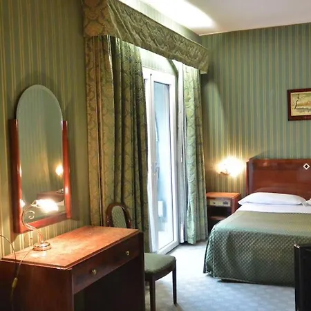Jr Bocconi Hotel 4*