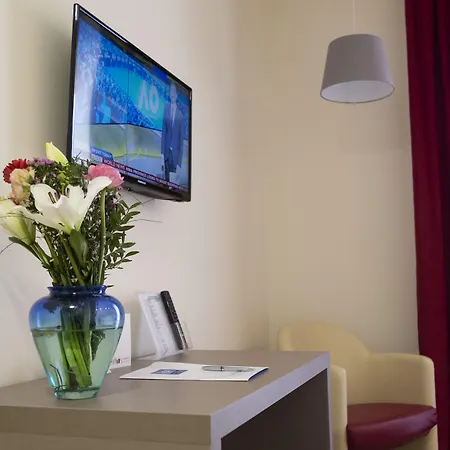 Hotel Jr Bocconi 4*