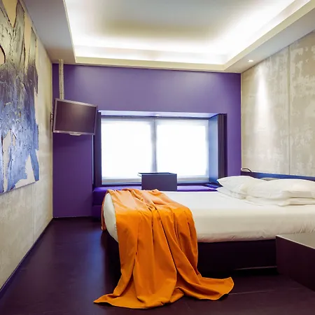 Straf, Milan, A Member Of Design Hotel 4*
