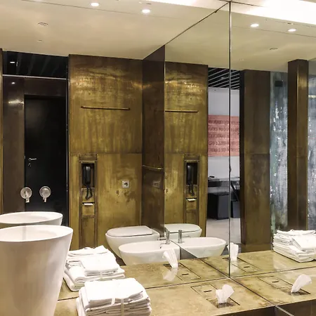 Straf, Milan, A Member Of Design Otel 4*