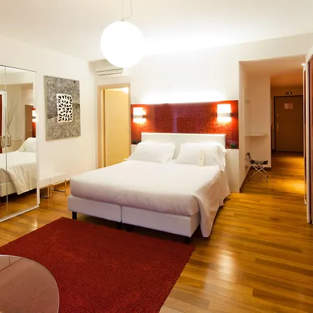 Hotel Nasco 4*
