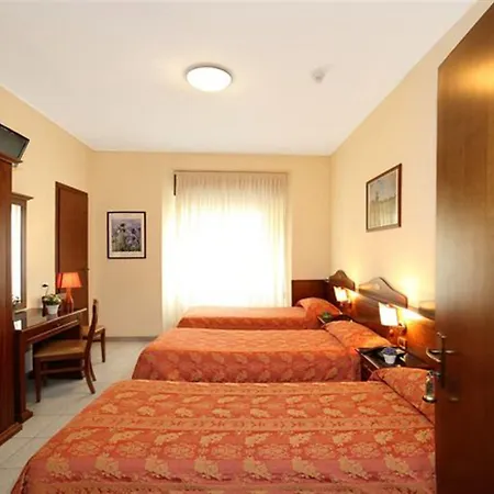 Pavone 3* Milano