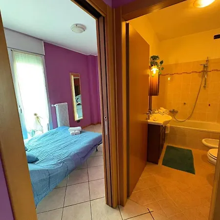 Casa vacanze Skyline15-elegant Panoramic Apartment-metro M1- Only 20 Minutes From Cathedral Milano