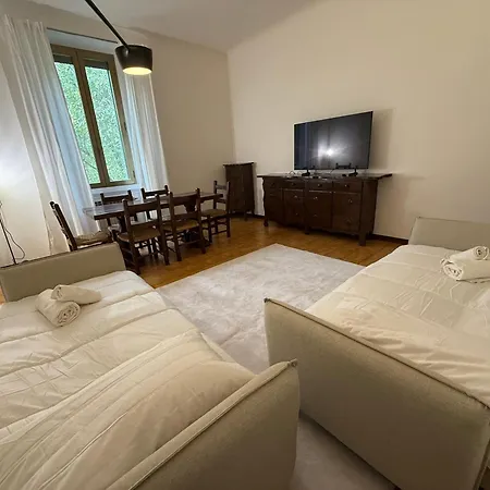 70s Vibes A Stone's Throw From Bocconi Holiday home