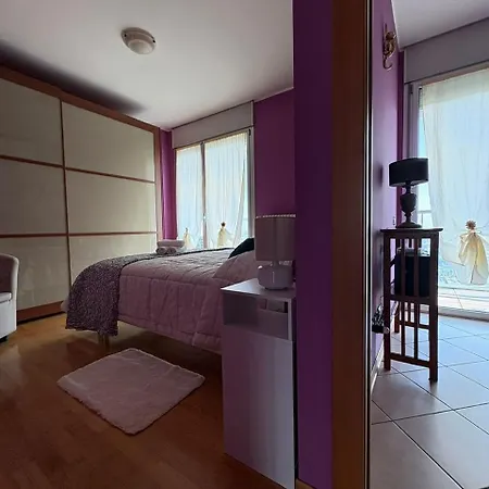 Skyline15-elegant Panoramic Apartment-metro M1- Only 20 Minutes From Cathedral