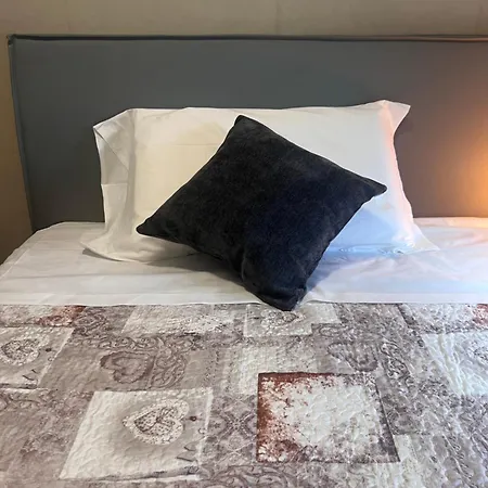 Petrella Hostel Milano