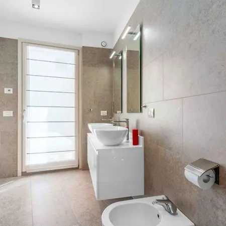 Villa Townhouse In The Heart Of The *