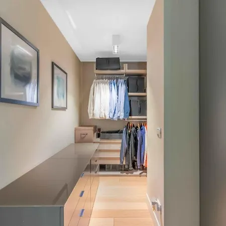 Townhouse In The Heart Of The Milan