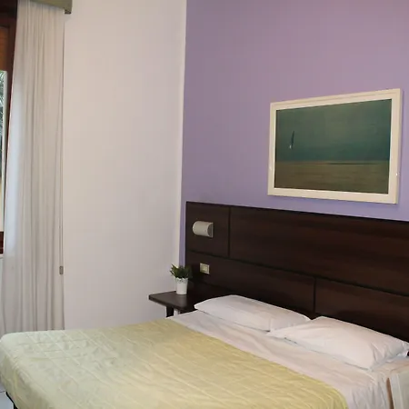 Hotel Catalani E Madrid Milaan