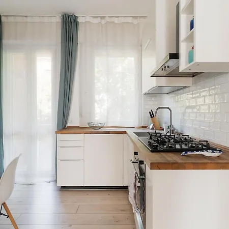 Apartmán Guesthost - Modern Lancetti Milán