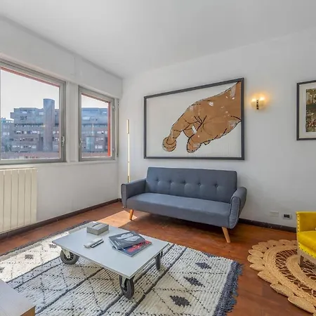 Parking, 2 Min To Metro, 8 Min To Rho Fiera, Air Conditioning Apartmán