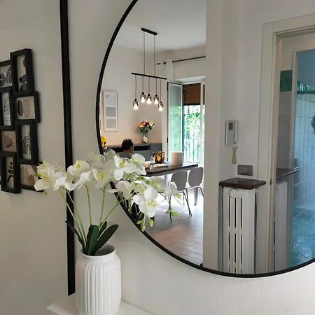 Appartamento Isola Metro 20m Modern Balcony Arthome Milano