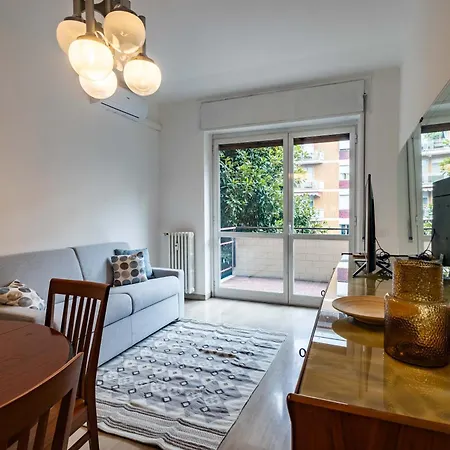 公寓 Homing - Prestinari 15 *