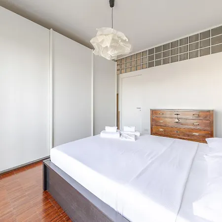 Apartment One Bedroom In The Heart Of Milan