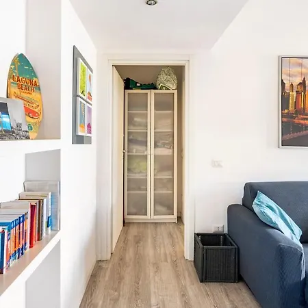 Apartament Lovely Flat Close To Center In Porta Romana Mediolan