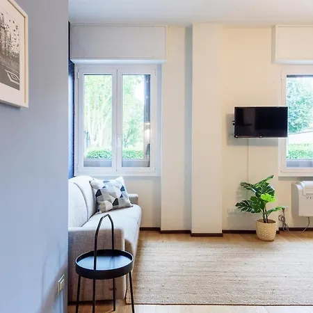 Apartment Bocconi Design - B