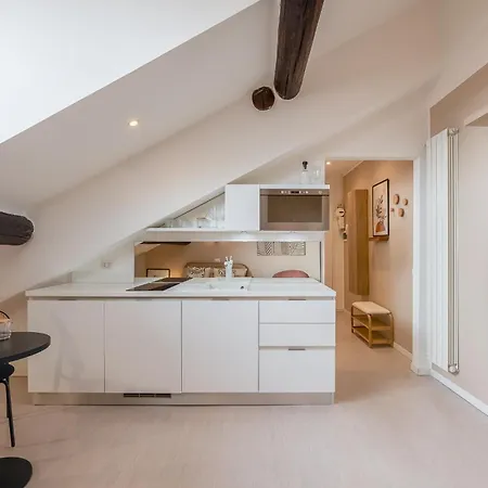 Superstay - Tadino 15 - Porta Venezia Апартаменты