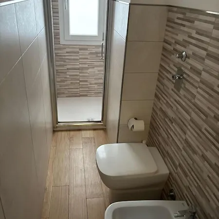 Stupendo Monolocale In Piazza Insubria Апартаменты