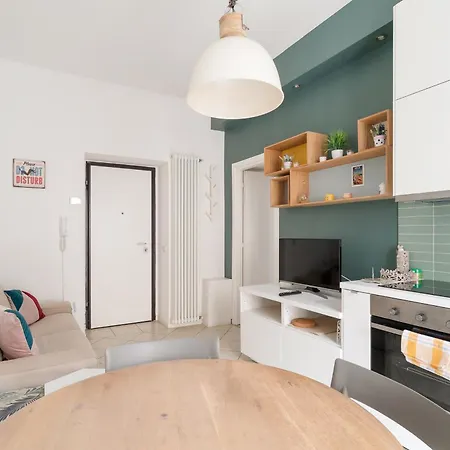 Repubblica - - Moderno Bilocale *